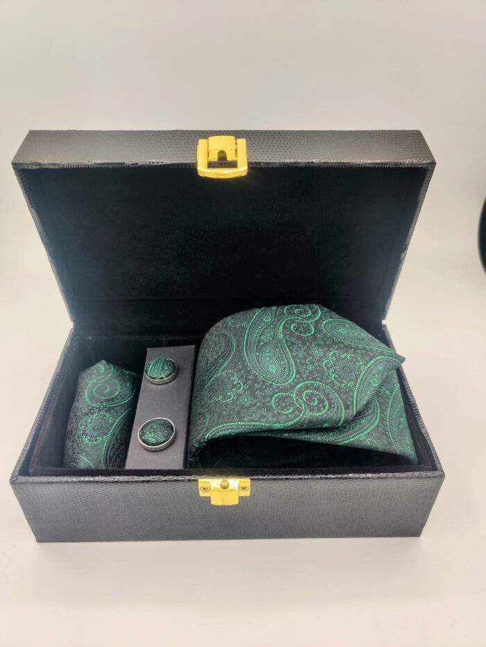 Emerald Elegance Tie Set